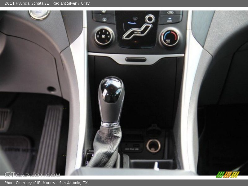 Radiant Silver / Gray 2011 Hyundai Sonata SE