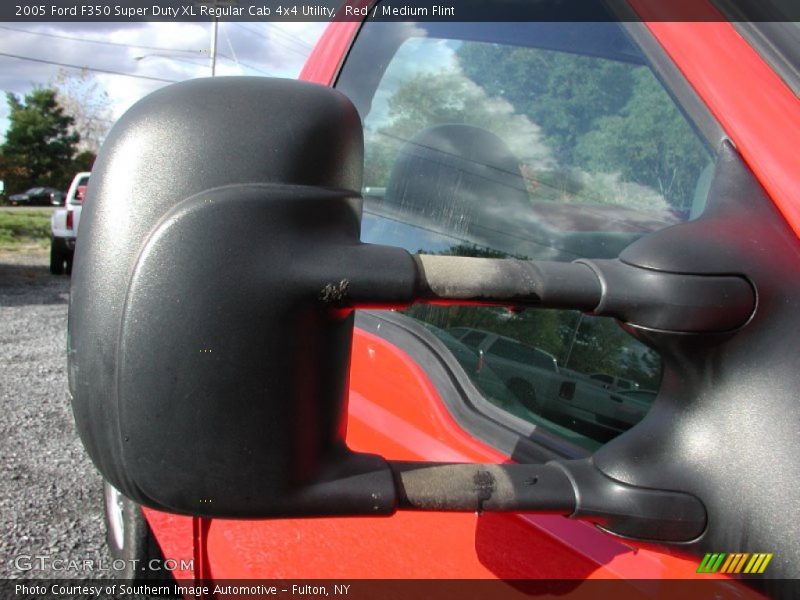 Red / Medium Flint 2005 Ford F350 Super Duty XL Regular Cab 4x4 Utility