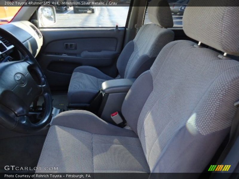 Millennium Silver Metallic / Gray 2002 Toyota 4Runner SR5 4x4