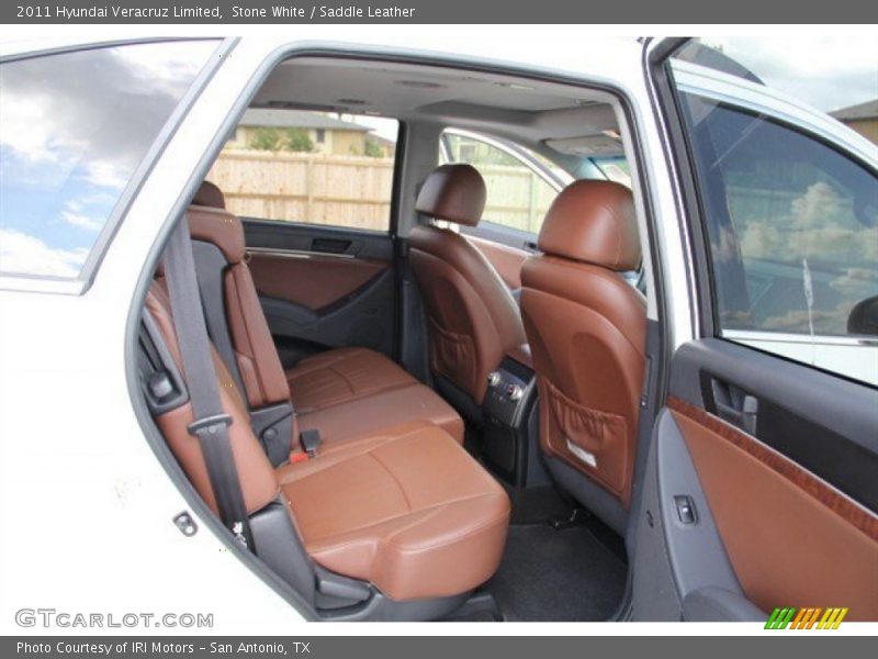 Stone White / Saddle Leather 2011 Hyundai Veracruz Limited