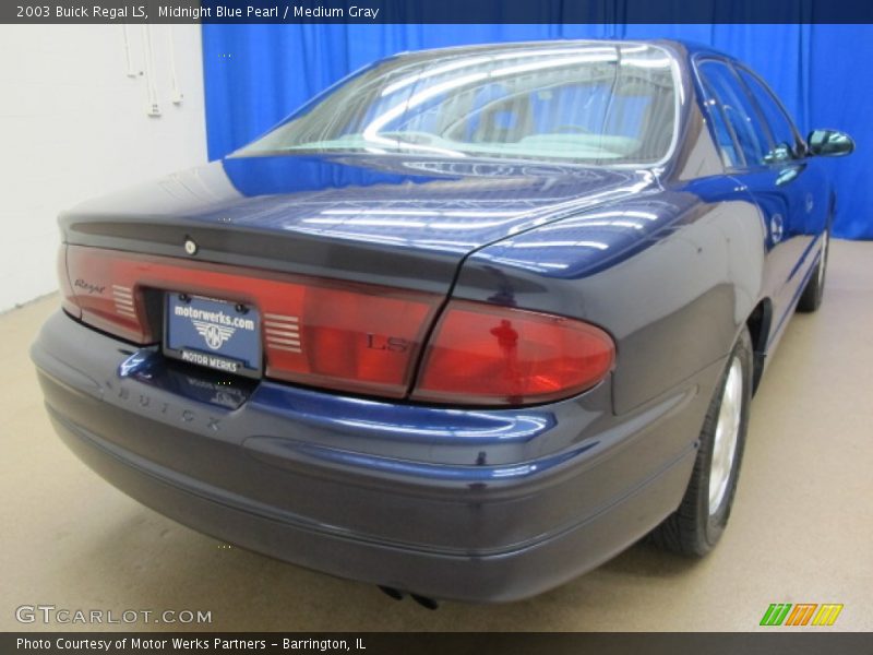 Midnight Blue Pearl / Medium Gray 2003 Buick Regal LS