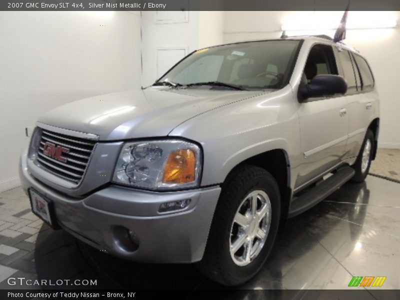 Silver Mist Metallic / Ebony 2007 GMC Envoy SLT 4x4