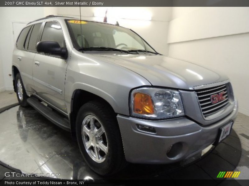 Silver Mist Metallic / Ebony 2007 GMC Envoy SLT 4x4