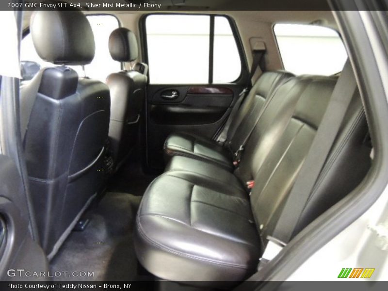 Silver Mist Metallic / Ebony 2007 GMC Envoy SLT 4x4