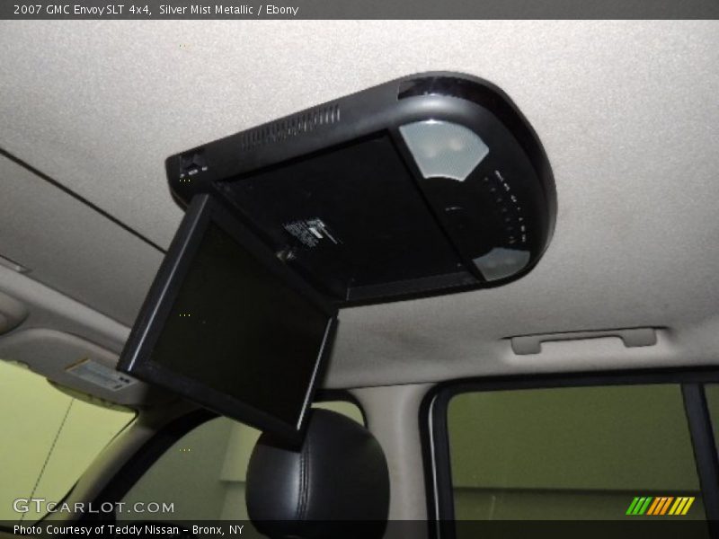 Silver Mist Metallic / Ebony 2007 GMC Envoy SLT 4x4