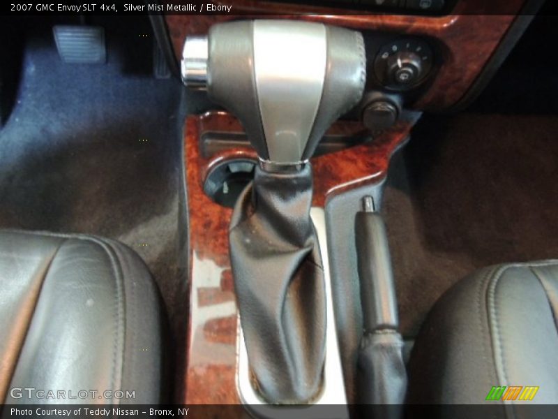 Silver Mist Metallic / Ebony 2007 GMC Envoy SLT 4x4