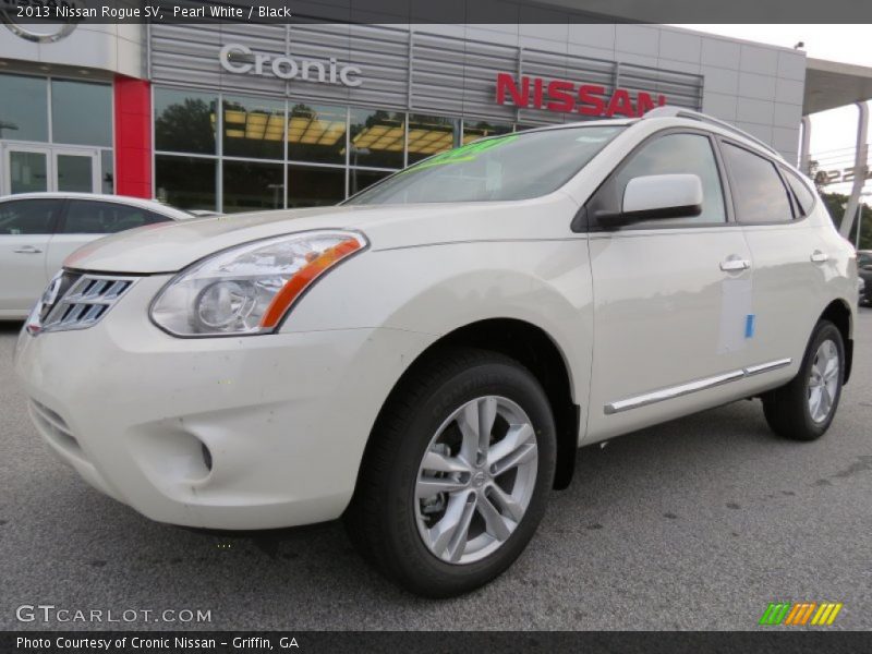Pearl White / Black 2013 Nissan Rogue SV