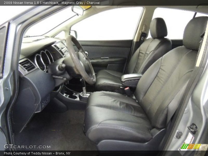 Magnetic Gray / Charcoal 2009 Nissan Versa 1.8 S Hatchback