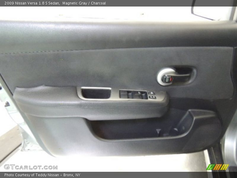 Magnetic Gray / Charcoal 2009 Nissan Versa 1.8 S Sedan