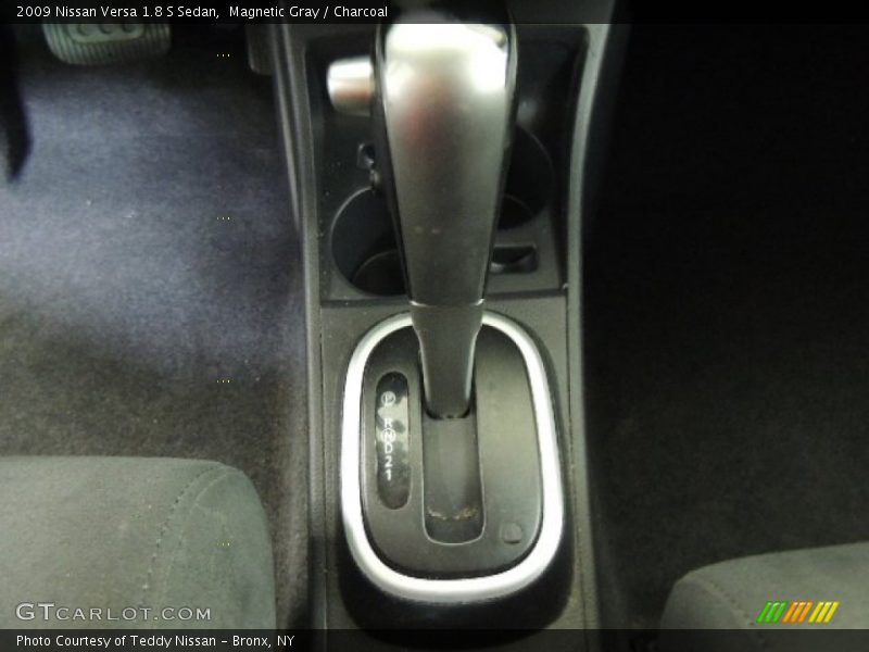 Magnetic Gray / Charcoal 2009 Nissan Versa 1.8 S Sedan