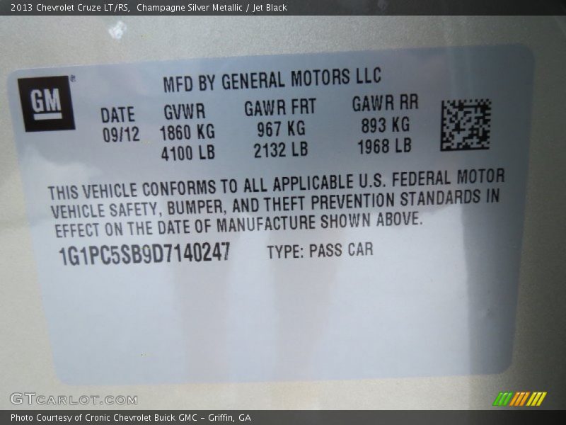 Champagne Silver Metallic / Jet Black 2013 Chevrolet Cruze LT/RS