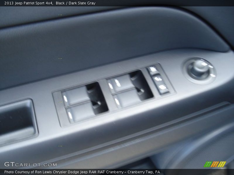 Black / Dark Slate Gray 2013 Jeep Patriot Sport 4x4
