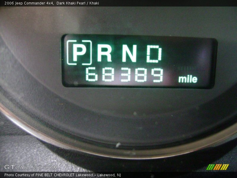Dark Khaki Pearl / Khaki 2006 Jeep Commander 4x4
