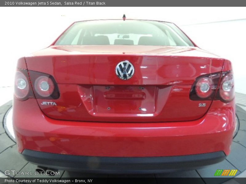 Salsa Red / Titan Black 2010 Volkswagen Jetta S Sedan