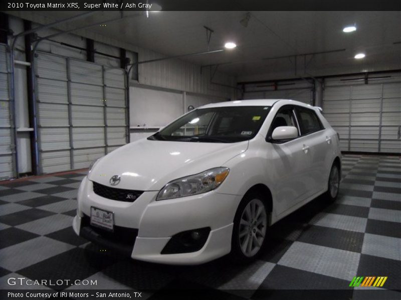 Super White / Ash Gray 2010 Toyota Matrix XRS