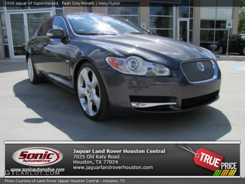 Pearl Grey Metallic / Ivory/Oyster 2009 Jaguar XF Supercharged