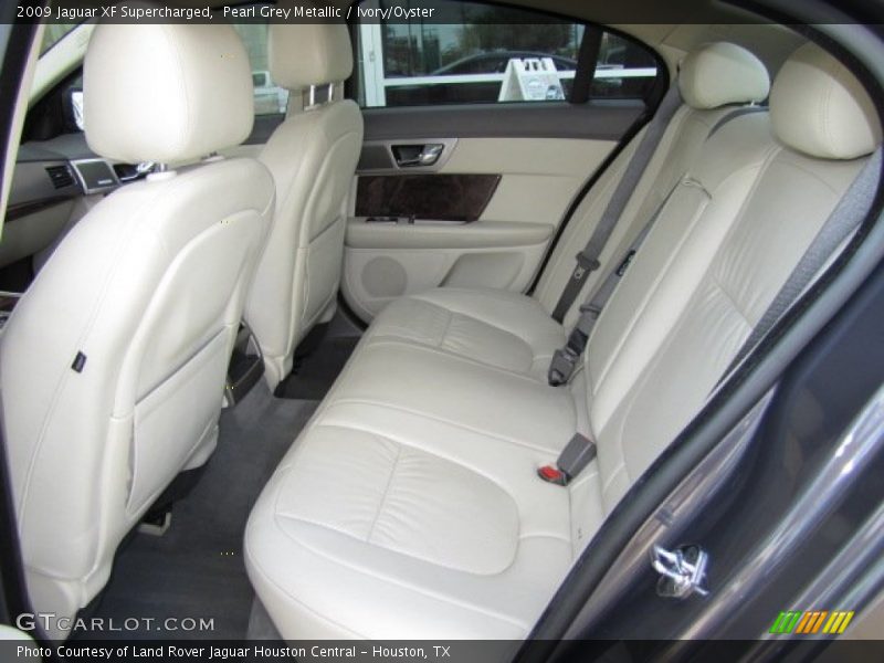 Pearl Grey Metallic / Ivory/Oyster 2009 Jaguar XF Supercharged