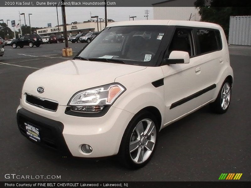 Dune Beige / Sand/Black Houndstooth Cloth 2010 Kia Soul !