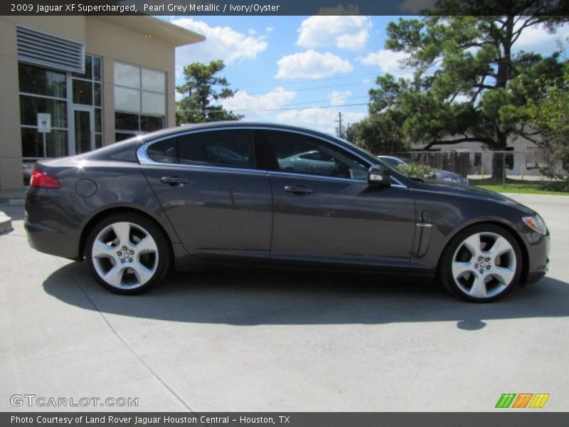 Pearl Grey Metallic / Ivory/Oyster 2009 Jaguar XF Supercharged