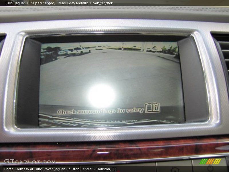 Pearl Grey Metallic / Ivory/Oyster 2009 Jaguar XF Supercharged