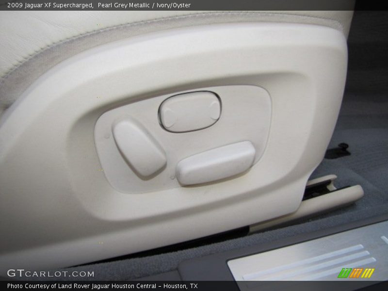 Pearl Grey Metallic / Ivory/Oyster 2009 Jaguar XF Supercharged