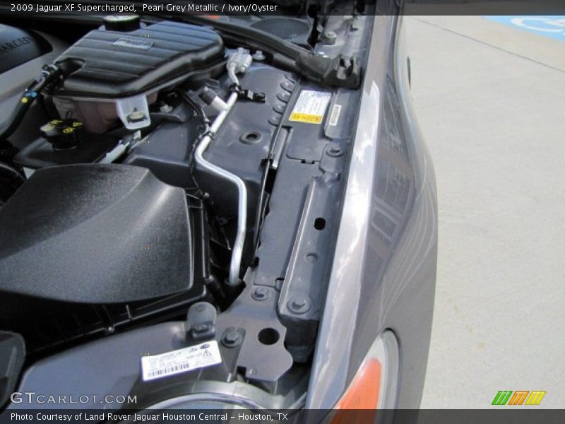 Pearl Grey Metallic / Ivory/Oyster 2009 Jaguar XF Supercharged