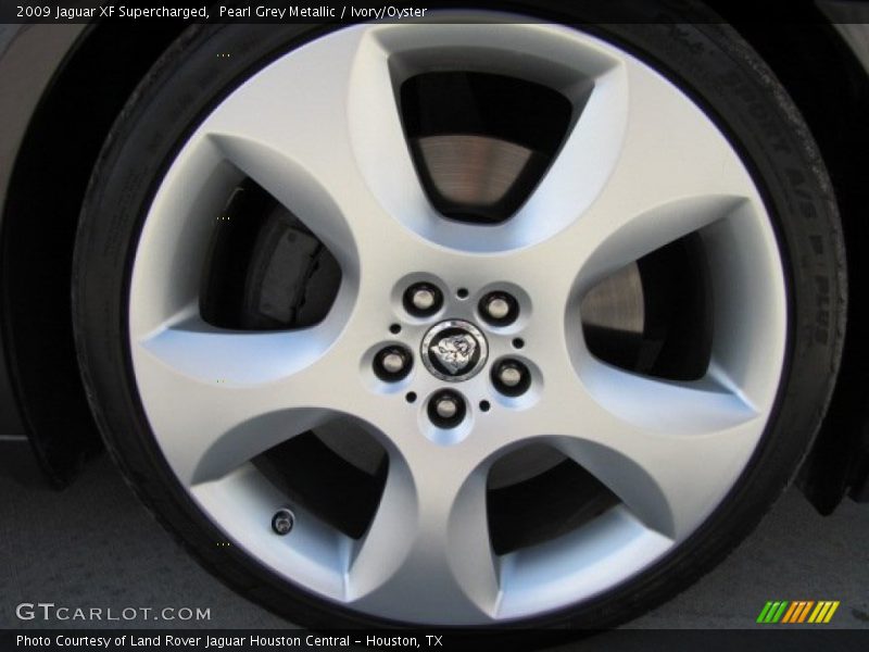 Pearl Grey Metallic / Ivory/Oyster 2009 Jaguar XF Supercharged