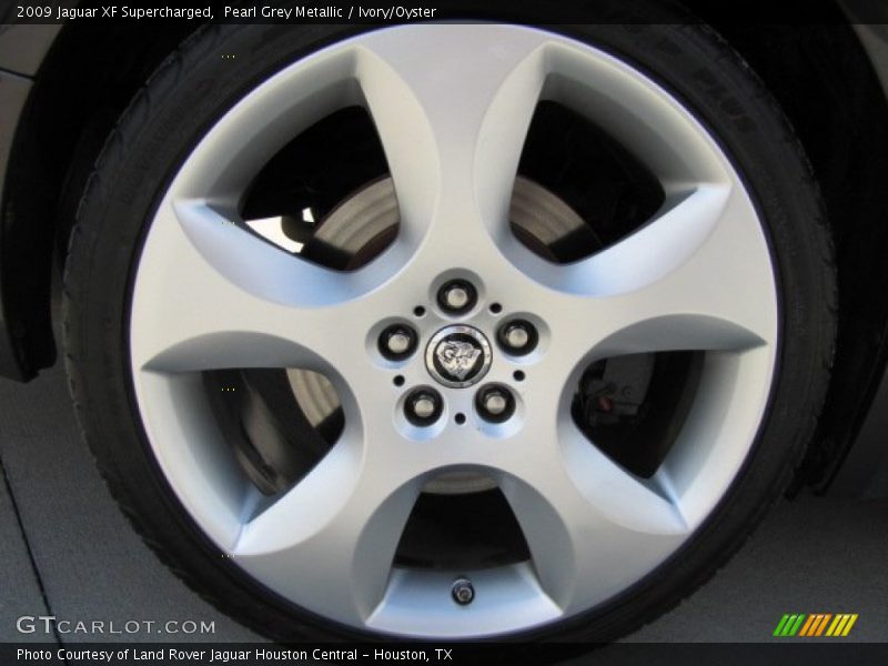 Pearl Grey Metallic / Ivory/Oyster 2009 Jaguar XF Supercharged