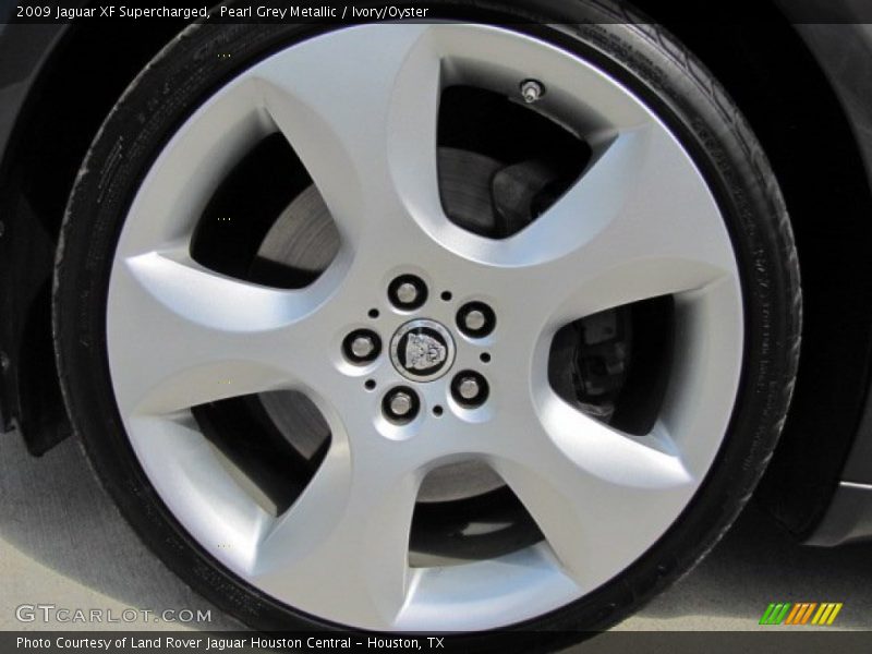 Pearl Grey Metallic / Ivory/Oyster 2009 Jaguar XF Supercharged