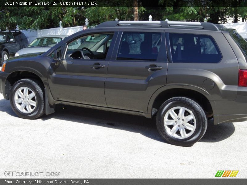 Carbon Pearl / Black 2011 Mitsubishi Endeavor LS