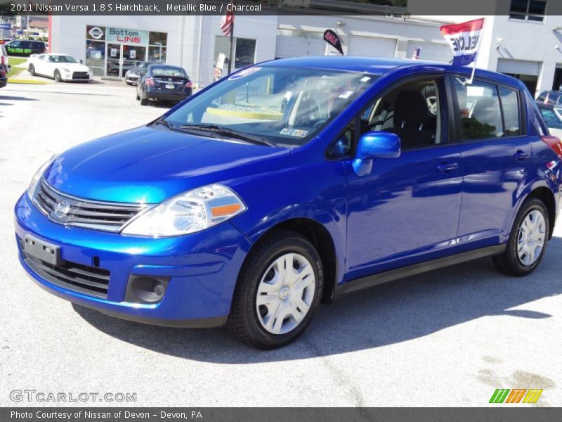 Metallic Blue / Charcoal 2011 Nissan Versa 1.8 S Hatchback