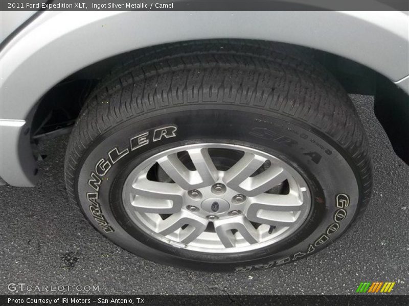 Ingot Silver Metallic / Camel 2011 Ford Expedition XLT