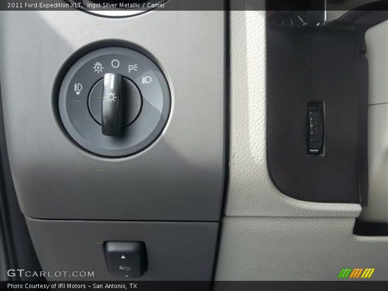 Ingot Silver Metallic / Camel 2011 Ford Expedition XLT