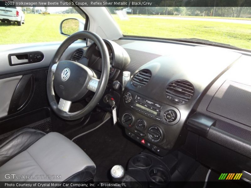 Reflex Silver Metallic / Black/Grey 2003 Volkswagen New Beetle Turbo S Coupe
