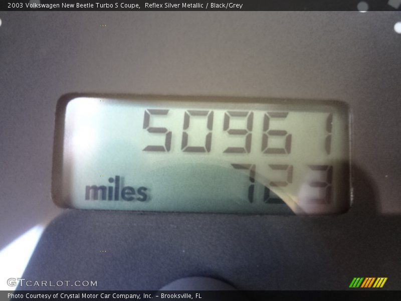 Reflex Silver Metallic / Black/Grey 2003 Volkswagen New Beetle Turbo S Coupe