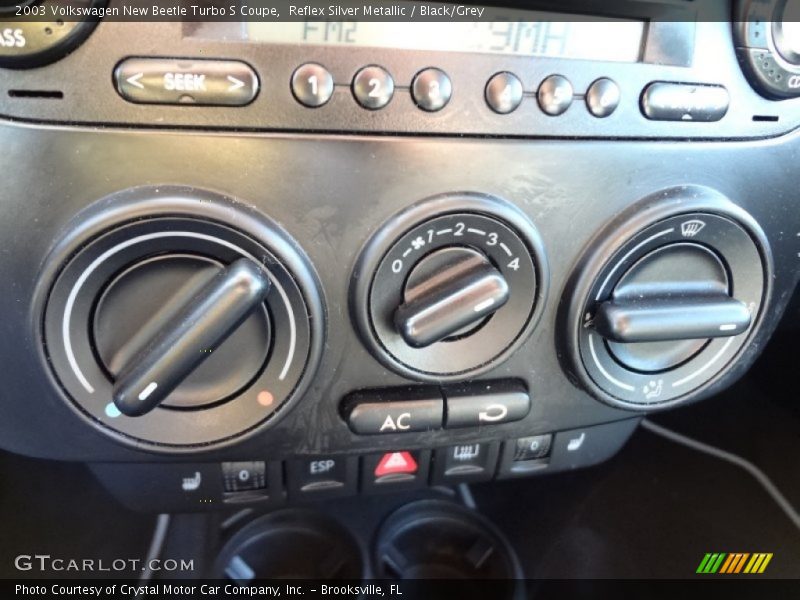 Reflex Silver Metallic / Black/Grey 2003 Volkswagen New Beetle Turbo S Coupe
