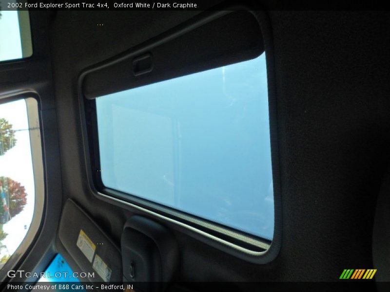 Oxford White / Dark Graphite 2002 Ford Explorer Sport Trac 4x4