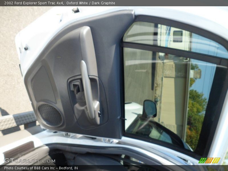 Oxford White / Dark Graphite 2002 Ford Explorer Sport Trac 4x4