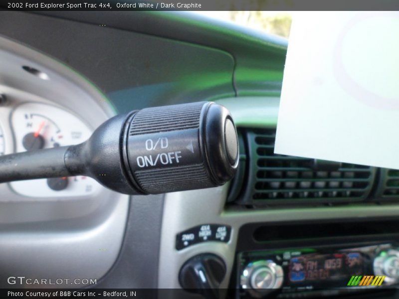 Oxford White / Dark Graphite 2002 Ford Explorer Sport Trac 4x4
