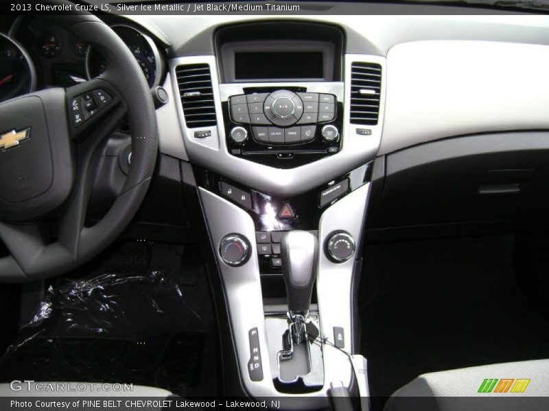 Silver Ice Metallic / Jet Black/Medium Titanium 2013 Chevrolet Cruze LS