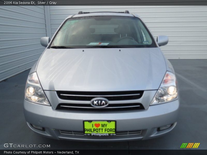Silver / Gray 2006 Kia Sedona EX