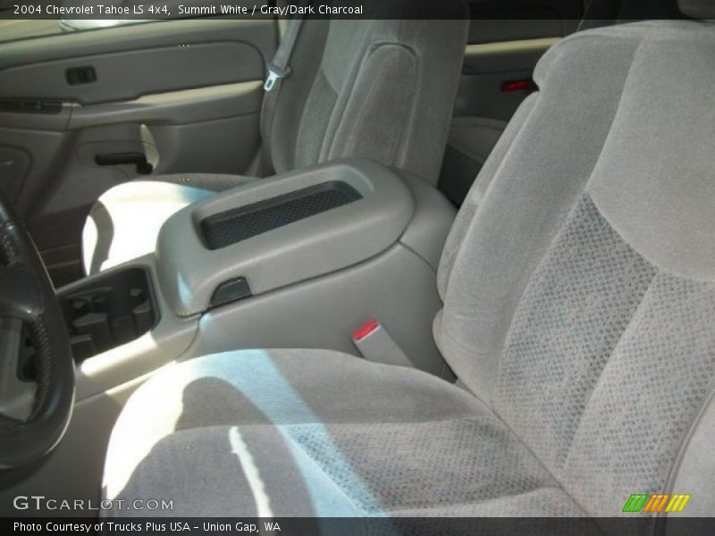 Summit White / Gray/Dark Charcoal 2004 Chevrolet Tahoe LS 4x4