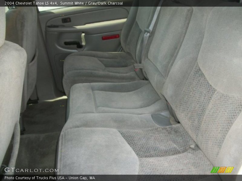 Summit White / Gray/Dark Charcoal 2004 Chevrolet Tahoe LS 4x4