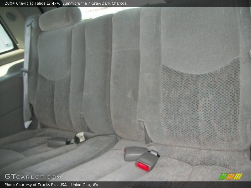 Summit White / Gray/Dark Charcoal 2004 Chevrolet Tahoe LS 4x4