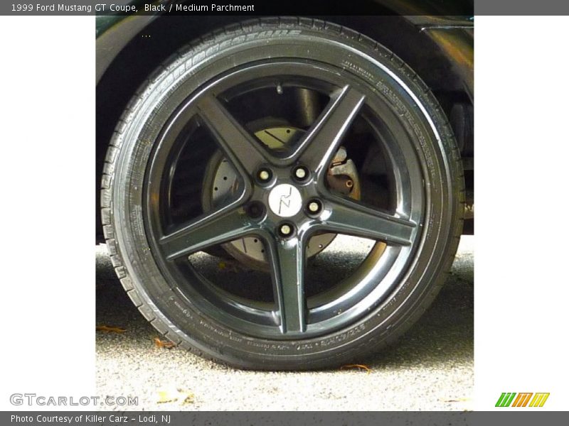 Custom Wheels of 1999 Mustang GT Coupe