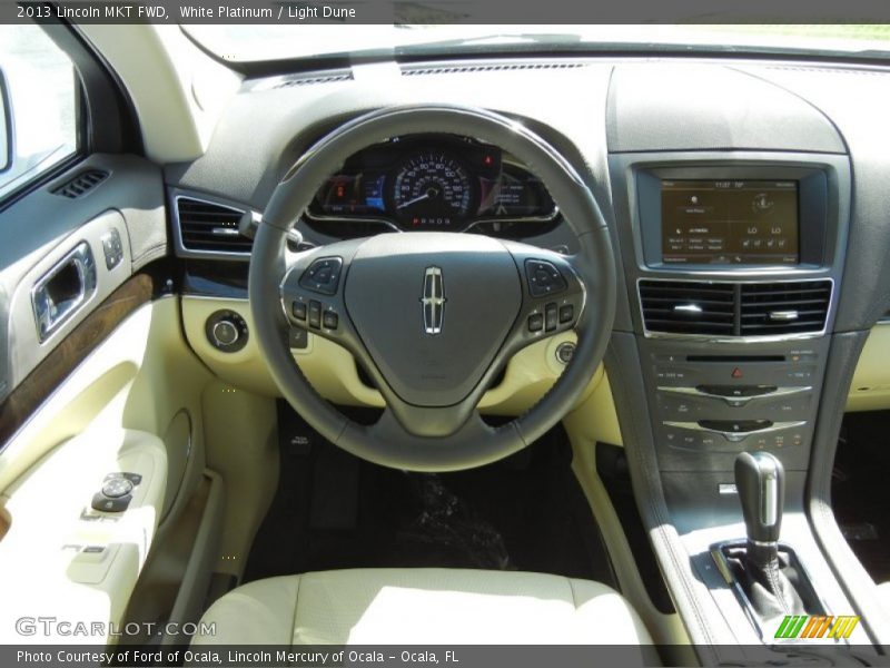 White Platinum / Light Dune 2013 Lincoln MKT FWD