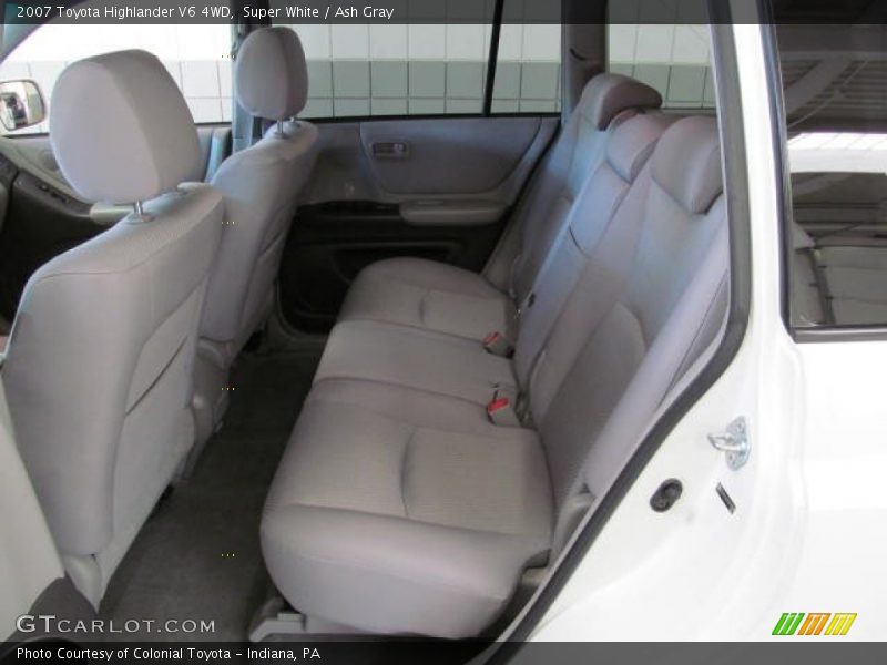 Super White / Ash Gray 2007 Toyota Highlander V6 4WD