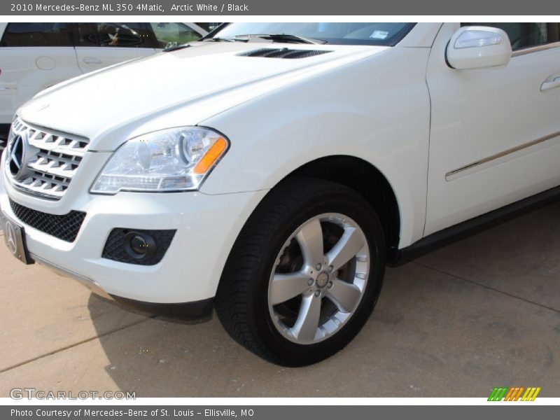 Arctic White / Black 2010 Mercedes-Benz ML 350 4Matic