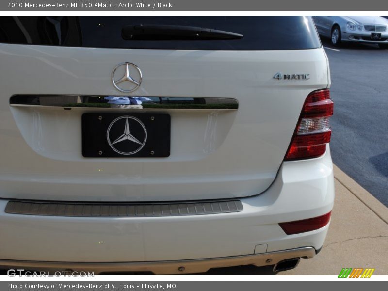 Arctic White / Black 2010 Mercedes-Benz ML 350 4Matic