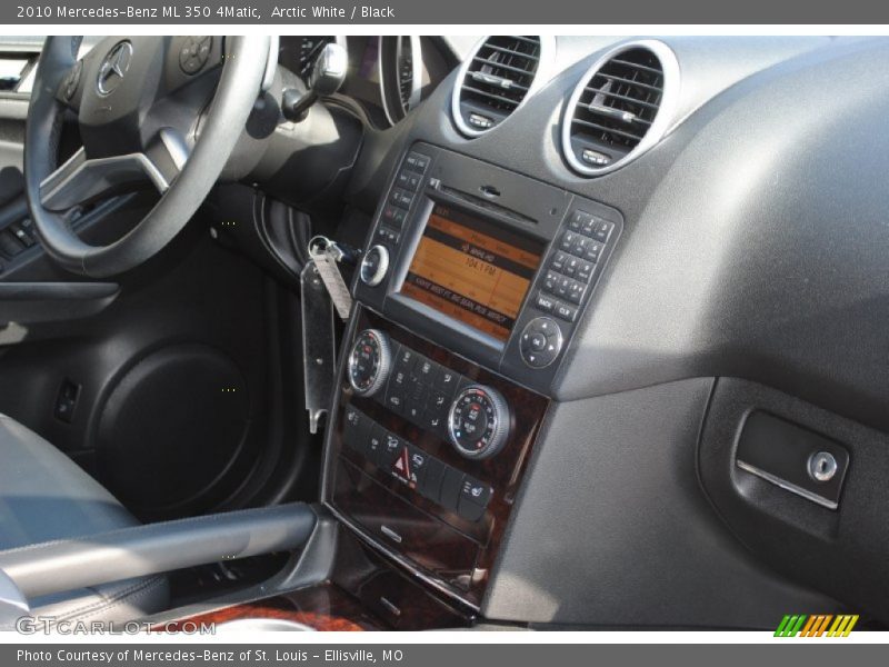 Arctic White / Black 2010 Mercedes-Benz ML 350 4Matic